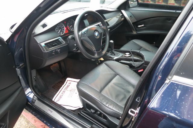 BMW 5 series 2004 photo 4