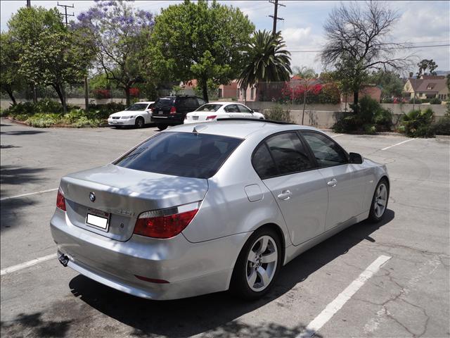 BMW 5 series 2004 photo 1