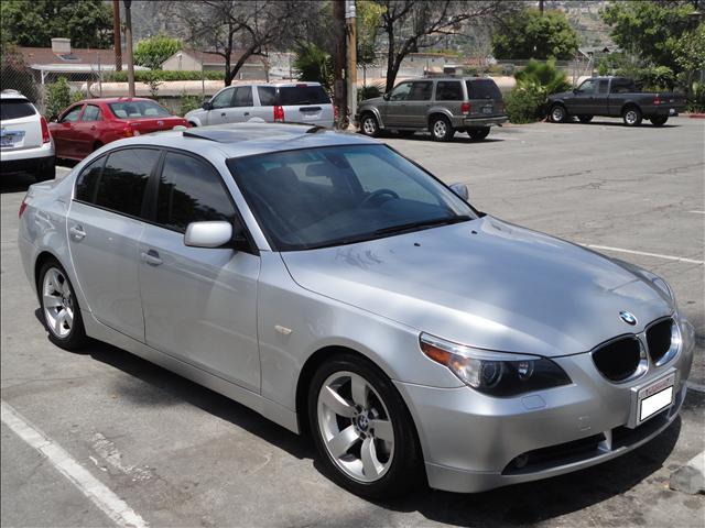 BMW 5 series 2004 photo 2