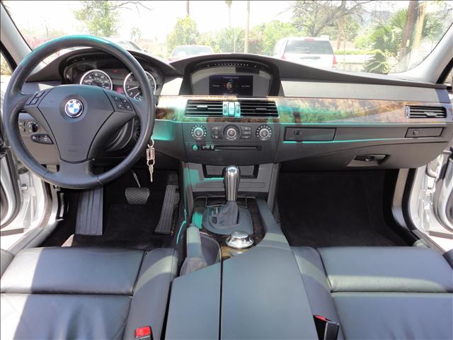 BMW 5 series 2004 photo 5