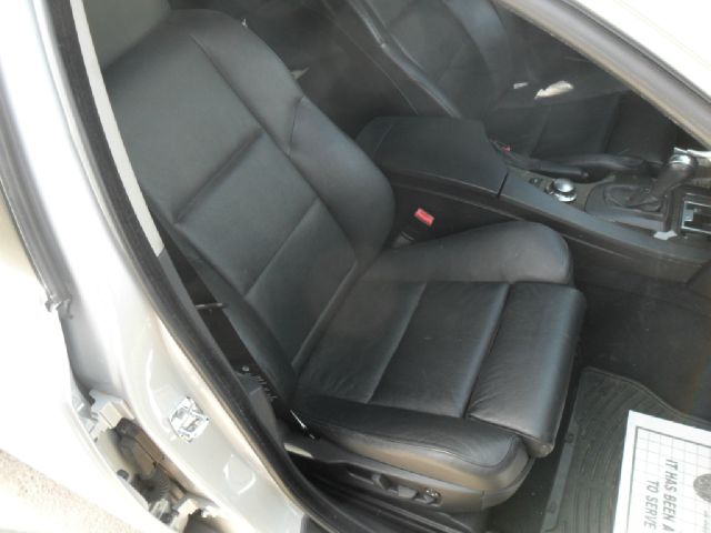 BMW 5 series QUAD CAB SLT Laramie Sedan