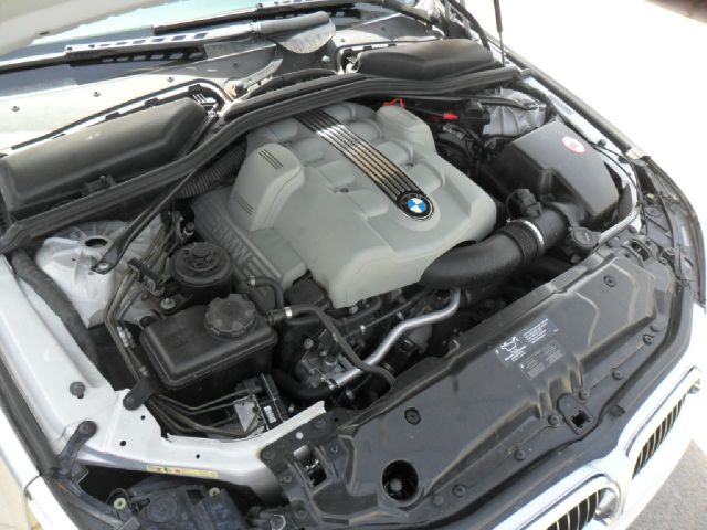 BMW 5 series 2004 photo 17