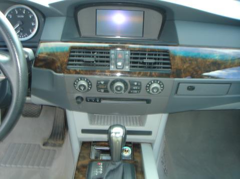 BMW 5 series 2004 photo 2