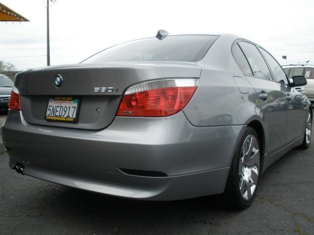 BMW 5 series 2004 photo 2