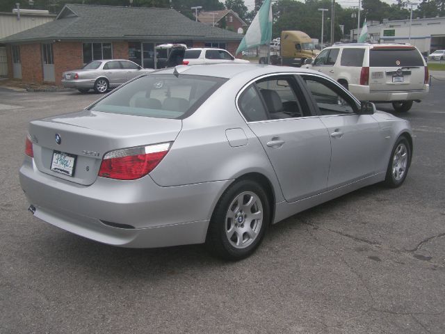 BMW 5 series 2004 photo 2