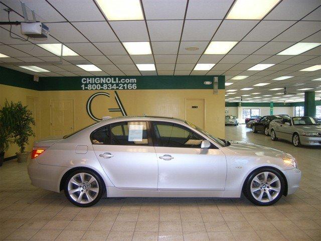 BMW 5 series 2005 photo 1