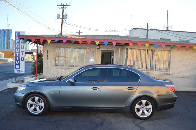 BMW 5 series 2005 photo 1