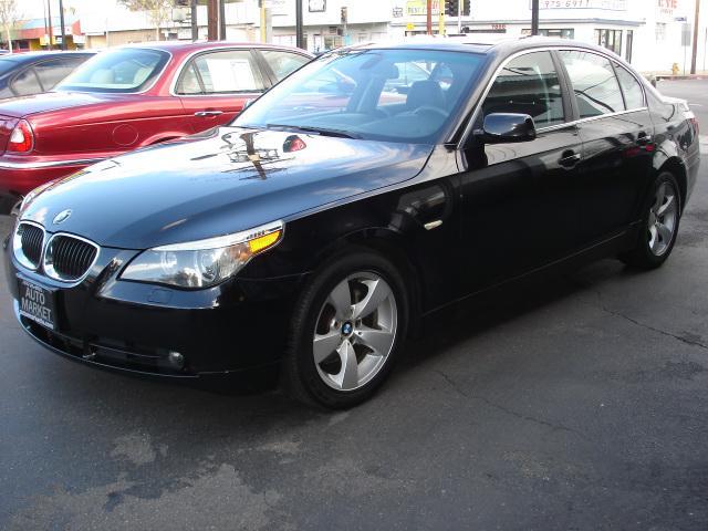 BMW 5 series 2005 photo 1