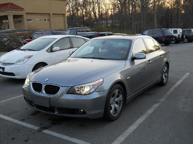 BMW 5 series Luxury Premier Sedan