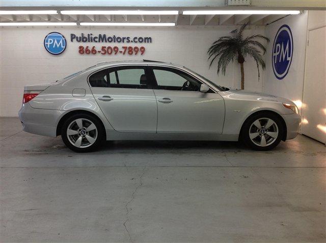 BMW 5 series Supercab 126 WB XLT Sedan