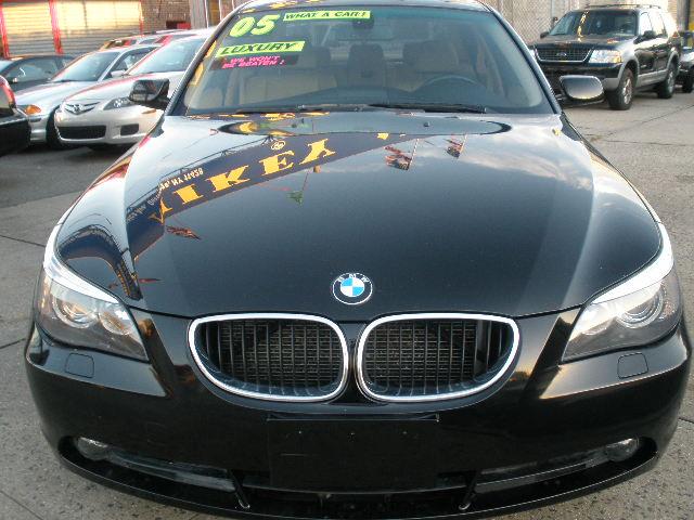 BMW 5 series 2005 photo 1