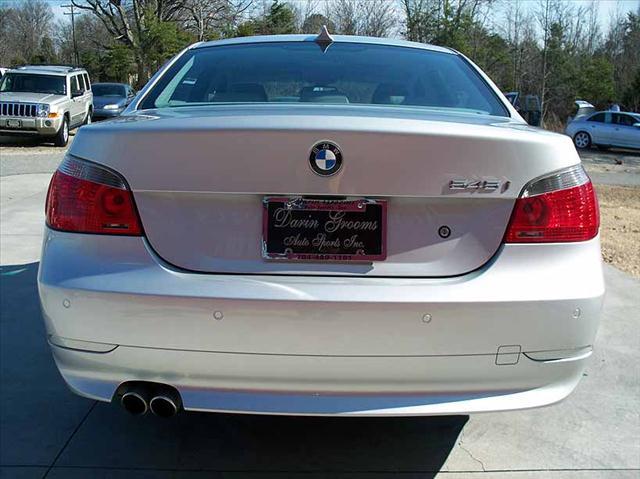 BMW 5 series 2005 photo 2