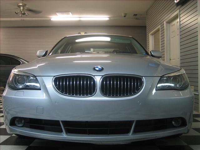 BMW 5 series 2005 photo 1