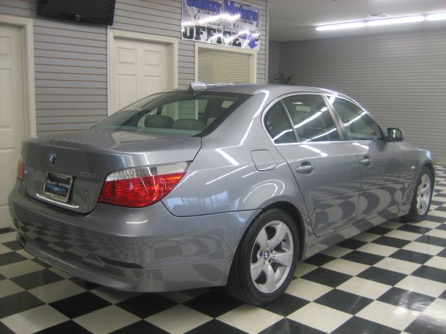BMW 5 series 2005 photo 3