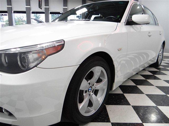 BMW 5 series 2005 photo 12