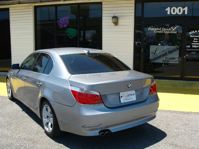 BMW 5 series 2005 photo 2