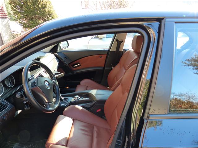 BMW 5 series 2005 photo 2