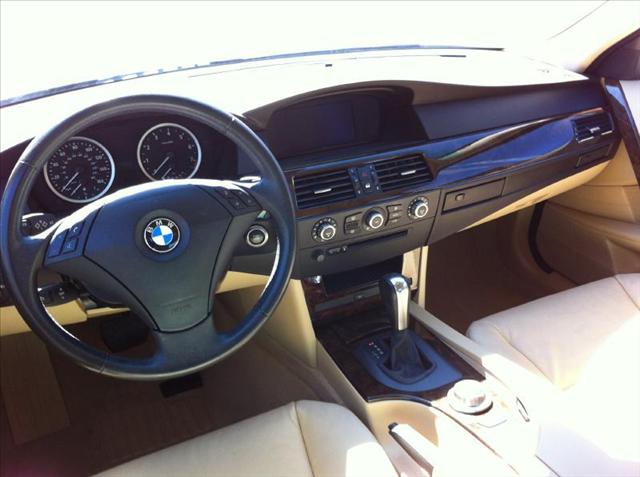 BMW 5 series 2006 photo 2