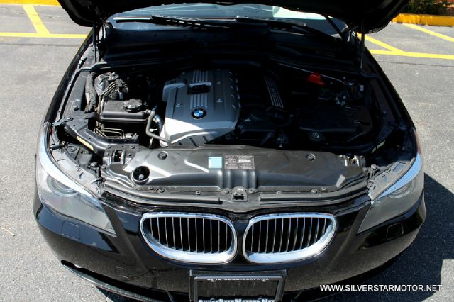 BMW 5 series 2006 photo 2