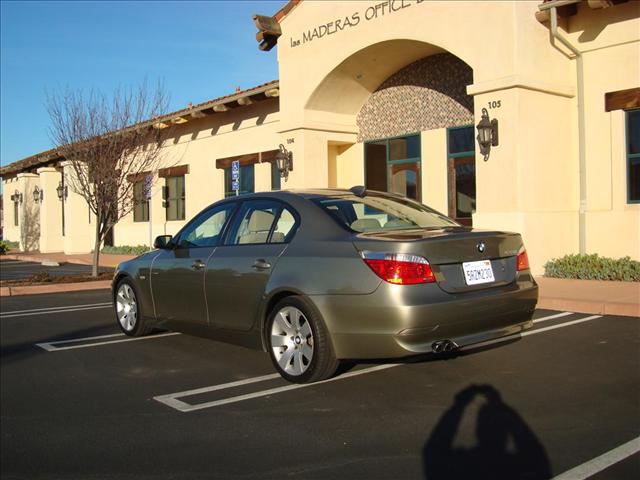 BMW 5 series 2006 photo 2