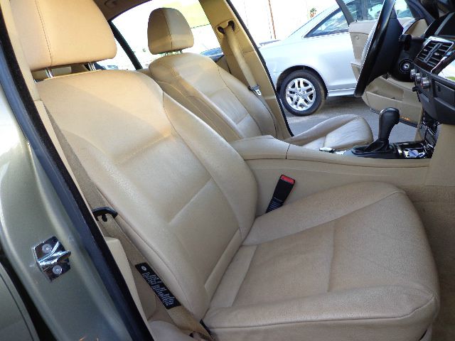 BMW 5 series Luxury Premier Sedan