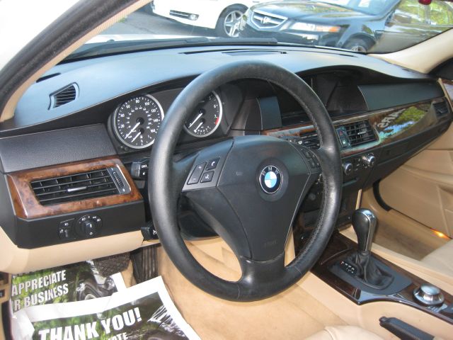 BMW 5 series 2006 photo 12