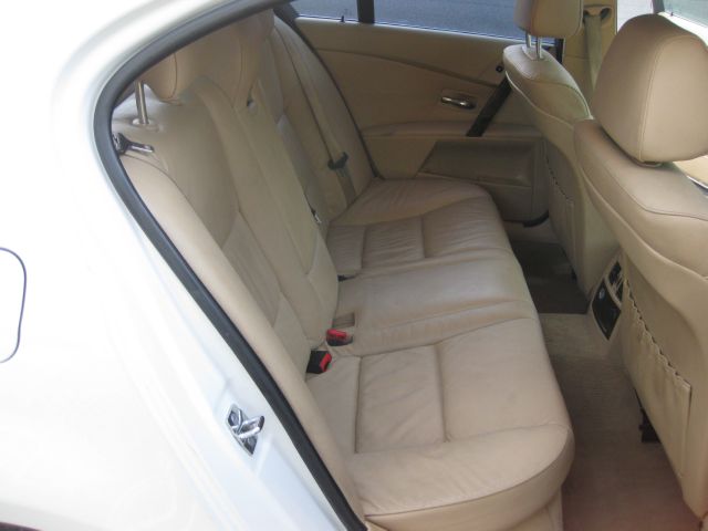 BMW 5 series 2006 photo 13
