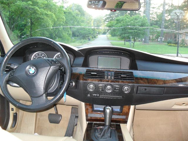 BMW 5 series 2006 photo 12
