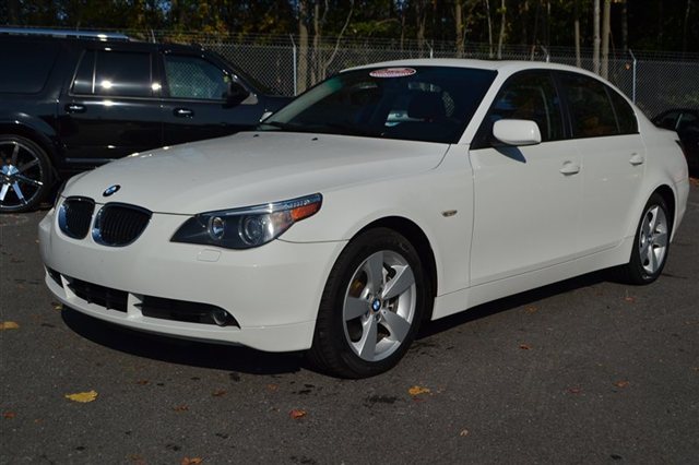 BMW 5 series 2006 photo 2