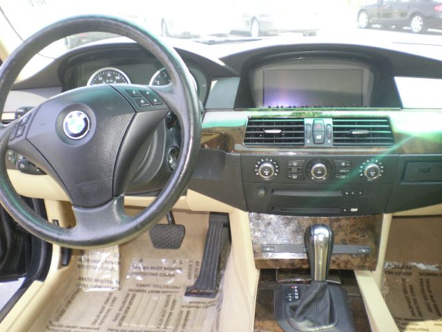 BMW 5 series 2006 photo 14