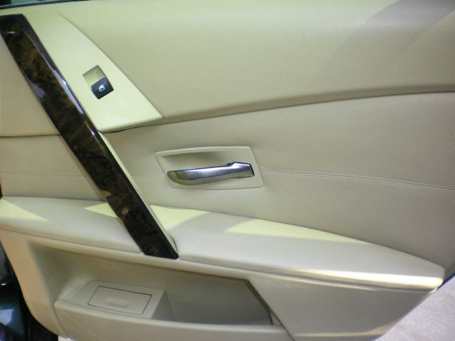 BMW 5 series 2006 photo 8