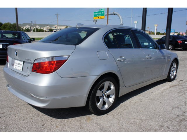 BMW 5 series 2006 photo 2