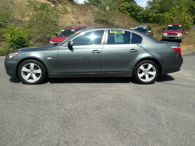 BMW 5 series 2006 photo 1