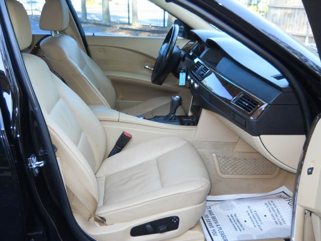 BMW 5 series 2007 photo 25