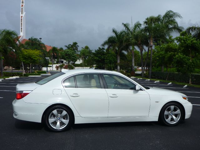 BMW 5 series I6 Turbo Sedan
