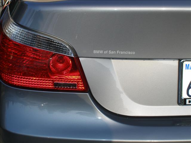 BMW 5 series 2007 photo 2