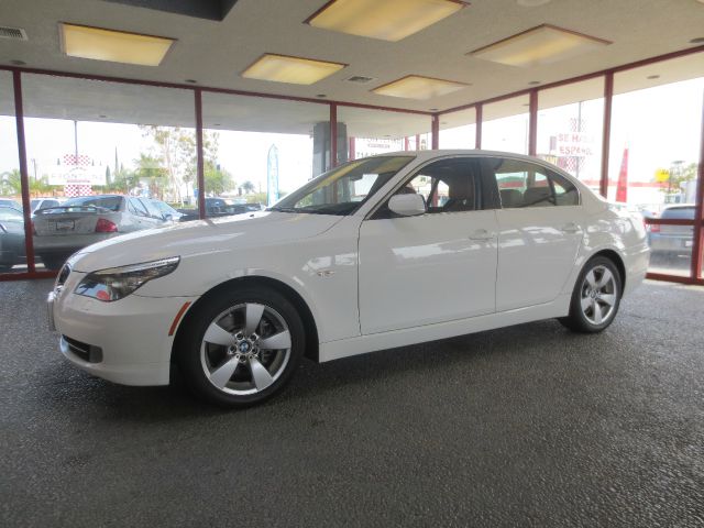 BMW 5 series 2008 photo 1