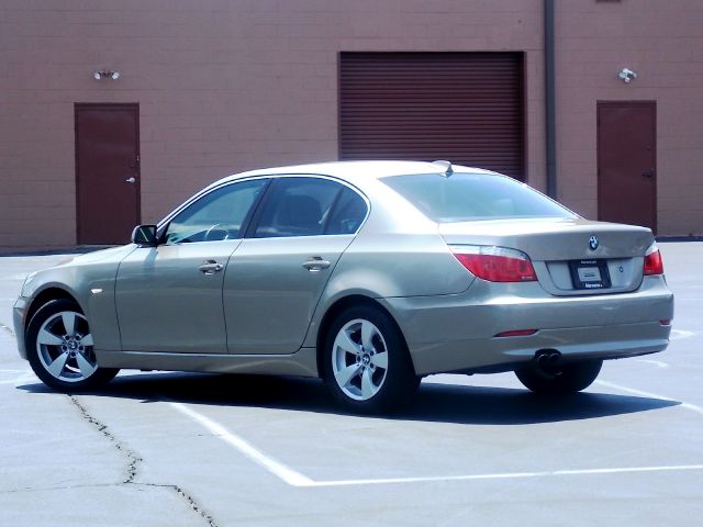 BMW 5 series 2008 photo 2