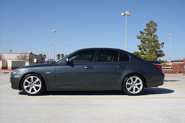 BMW 5 series 2008 photo 2
