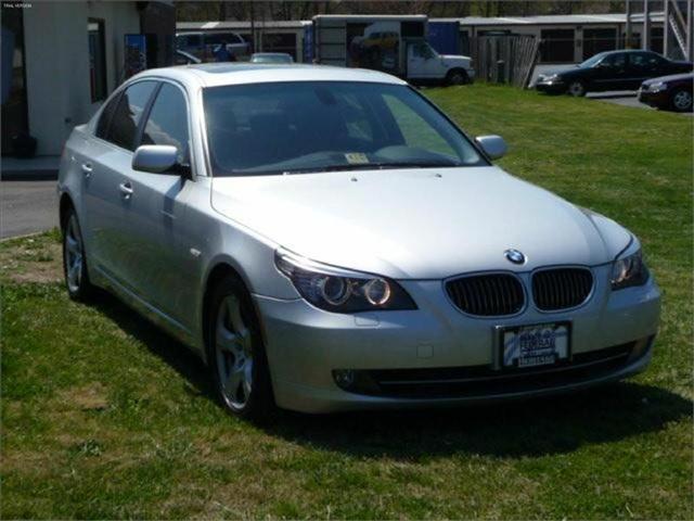 BMW 5 series Base Sedan