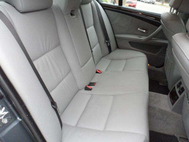 BMW 5 series 2008 photo 40