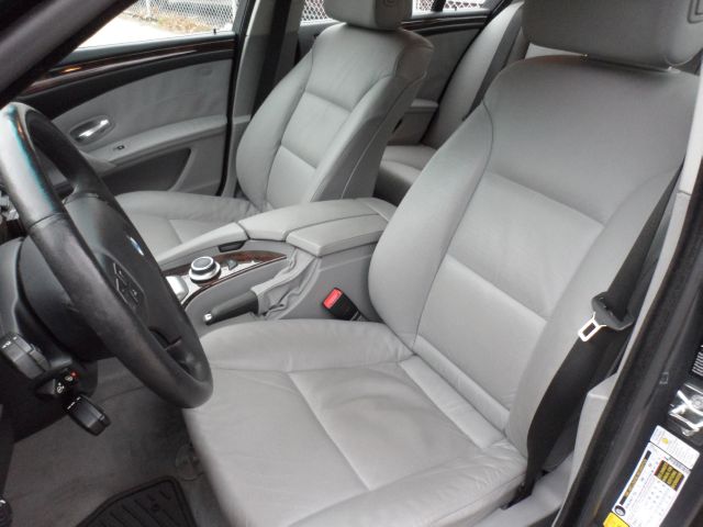 BMW 5 series 2008 photo 41