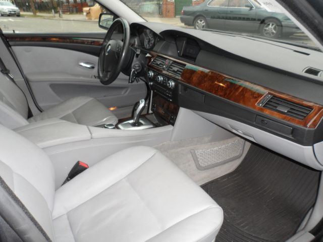 BMW 5 series 2008 photo 43