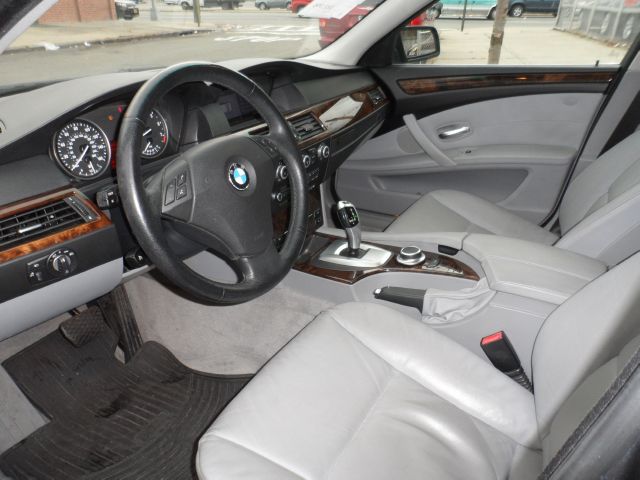 BMW 5 series 2008 photo 46