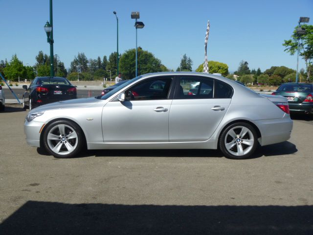 BMW 5 series 2008 photo 1