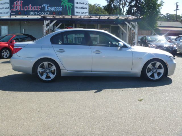 BMW 5 series 2008 photo 2
