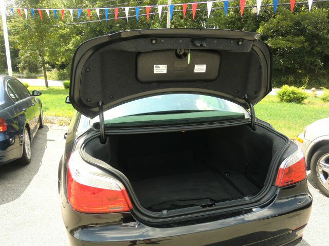 BMW 5 series 2008 photo 3