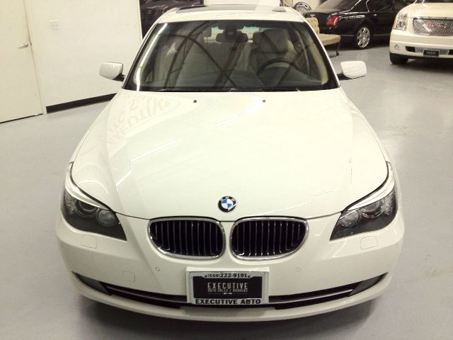 BMW 5 series 2008 photo 2