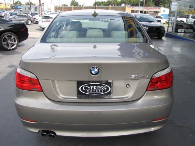 BMW 5 series 2008 photo 2