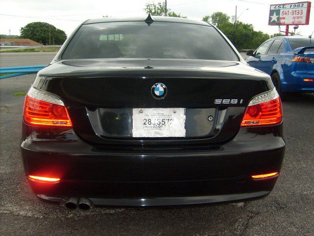BMW 5 series 2008 photo 4
